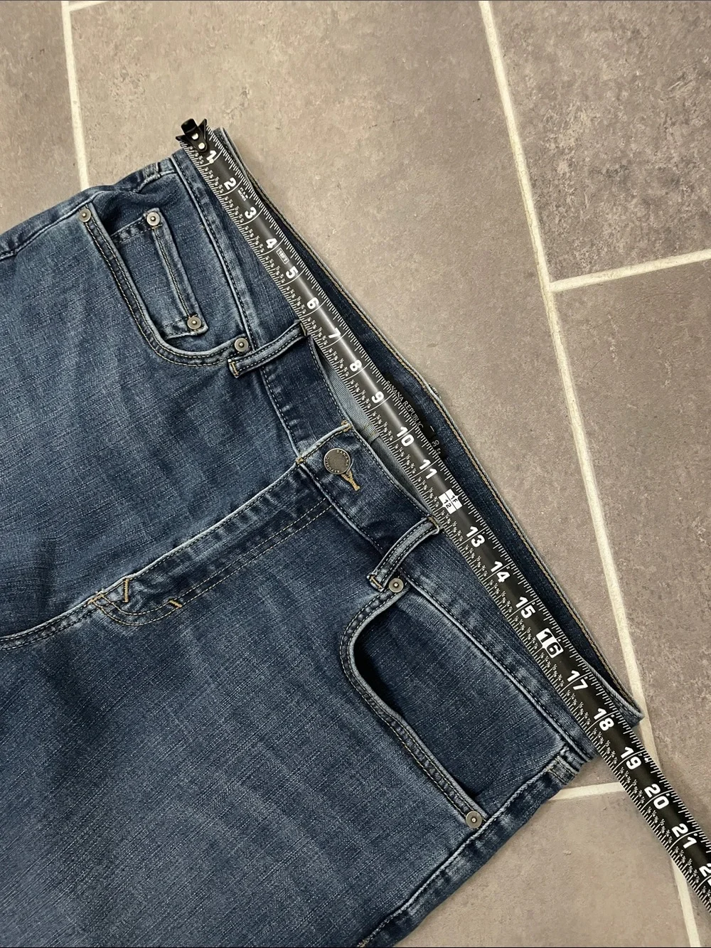 Banana Republic Slim Fit Rapid Movement Jeans size 36X30